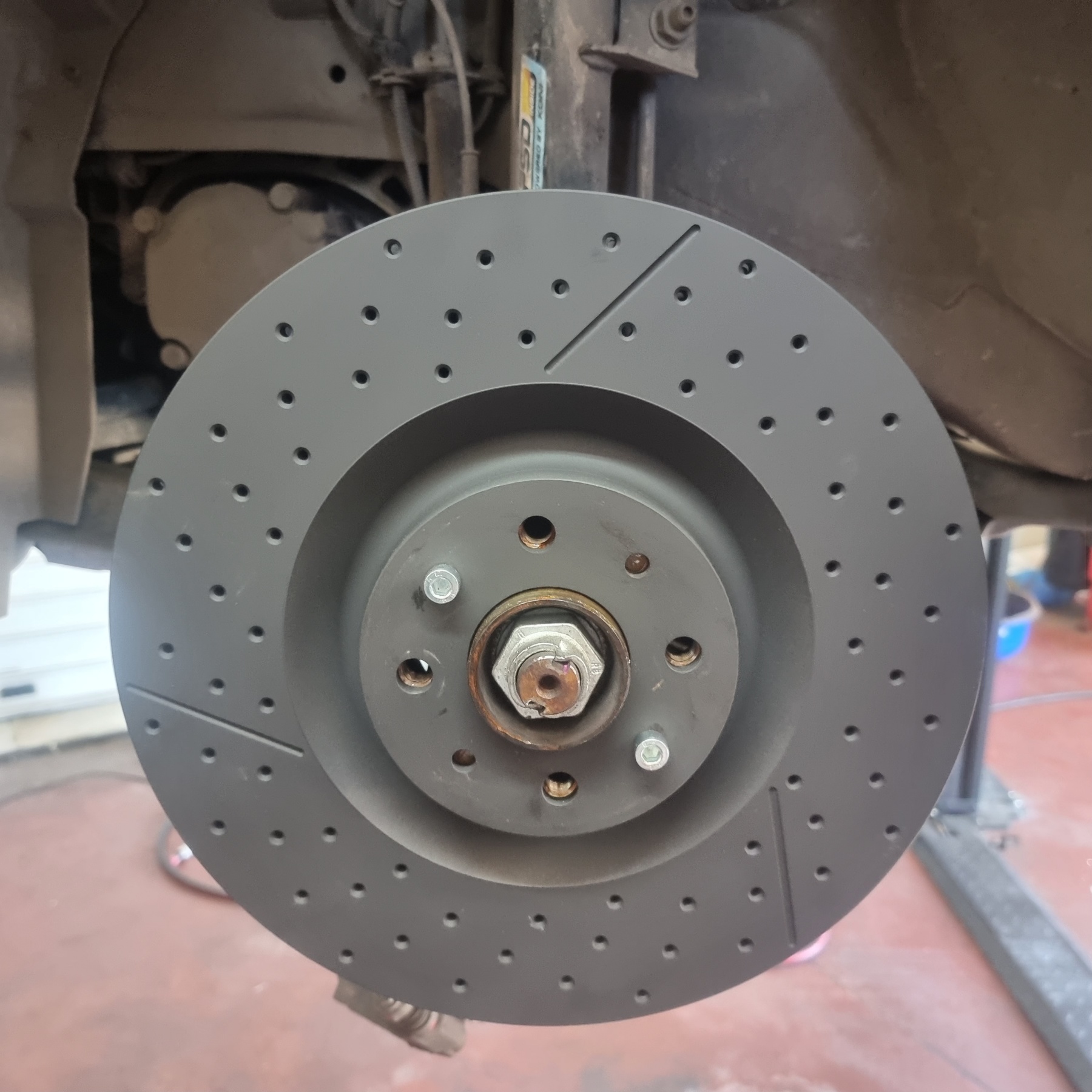 HyperBrake Motorsport Front 4pot Big Brake Kit without calipers for Fiat 500 for Brembo calipers from Alfa Romeo 159 TBi/Renault Megane RS and monoblock brake discs 330x28mm - Image 5